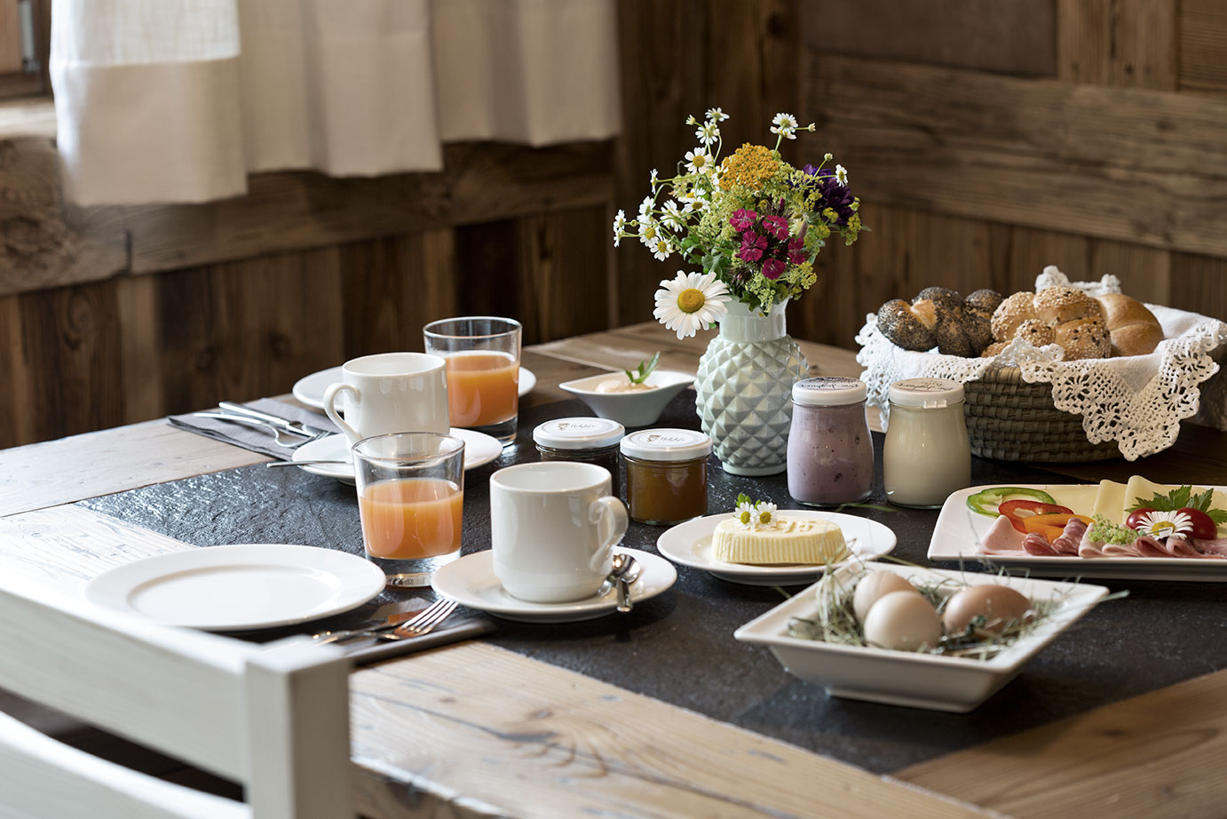 Holzleb'n breakfast main House