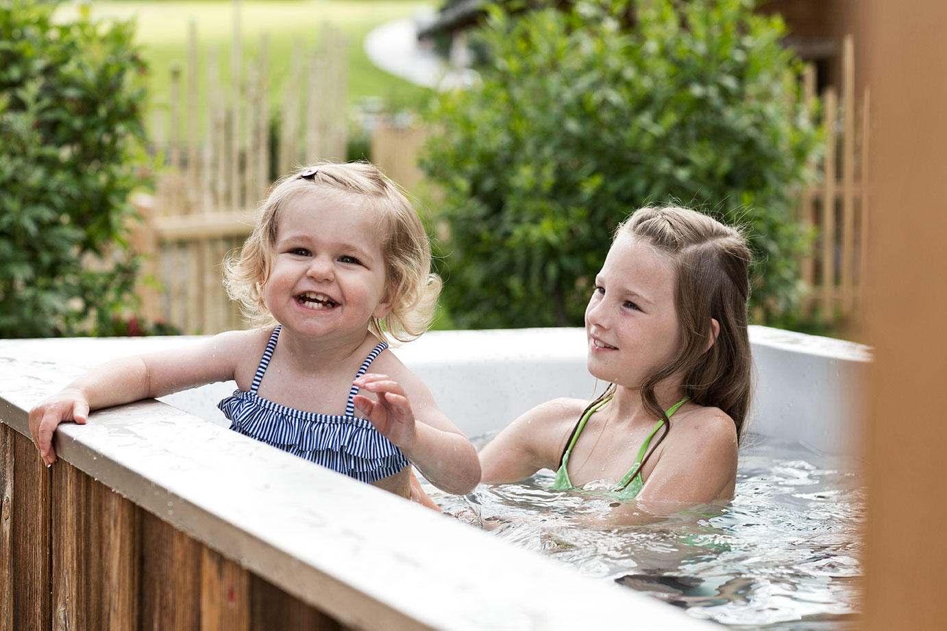 Bathtub outdoor