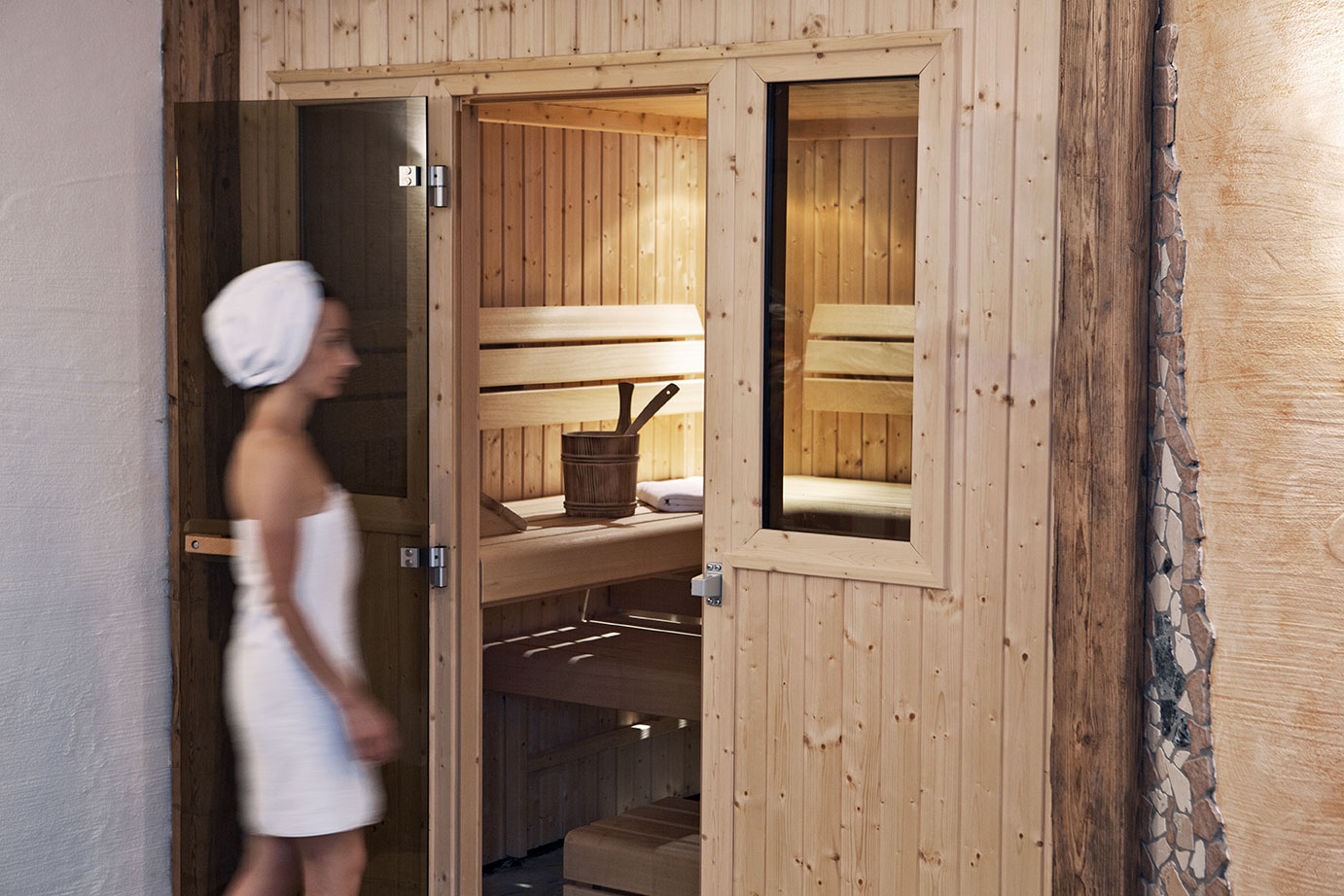 Holzlebn sauna wellness