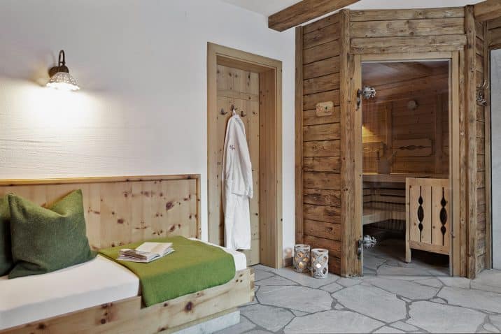 Private Spa in the chalet