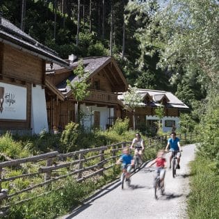 Holiday village Holzleb'n bycicle trail