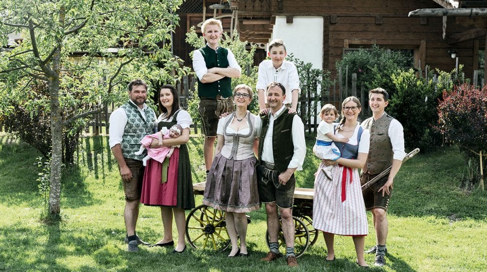 Family Fischbacher – Your hosts at Holzleb´n