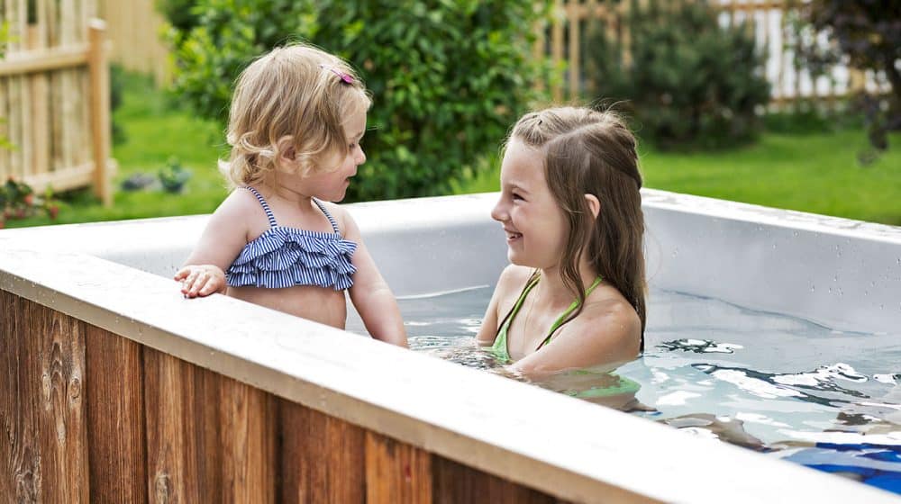 Bath tub outdoor