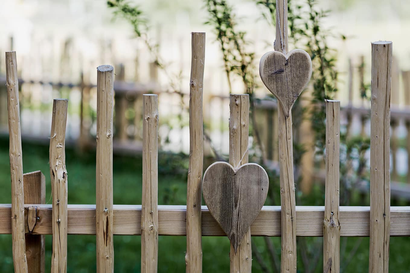 Holzlebn chalet fence