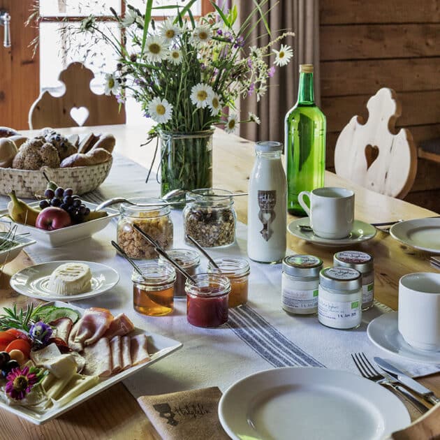 Almfrühstück im Chalet oder in der Ferienwohnung