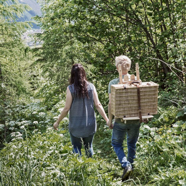 Waldpicknick im Urlaub