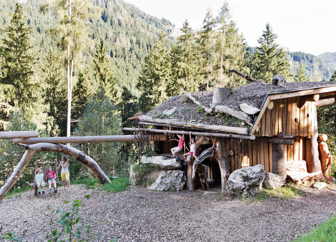 Baumhaus beim Waldspielplatz