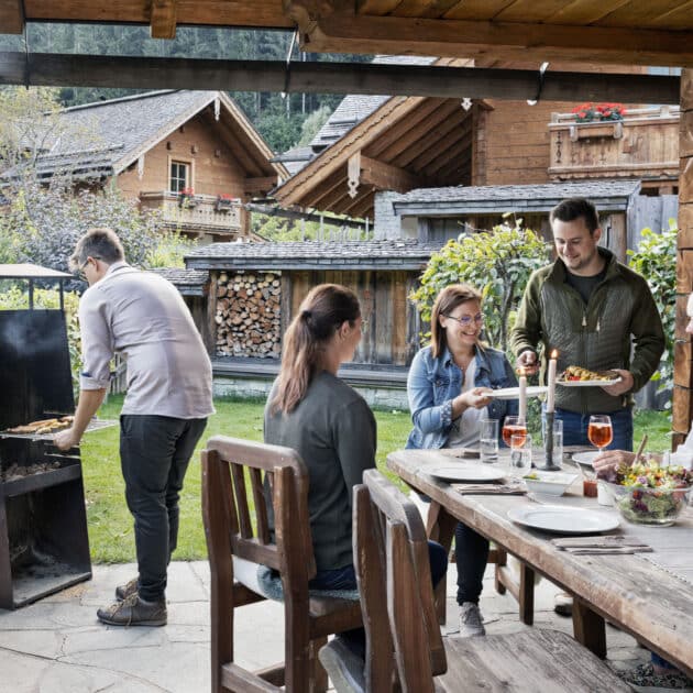 Grillabend im Chalet mit Freunden