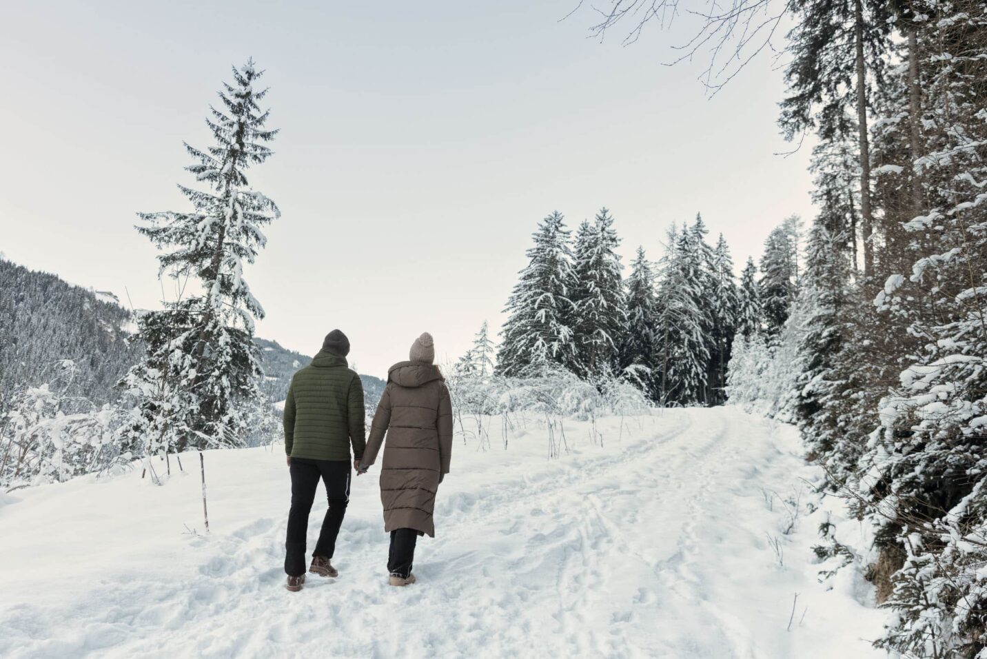 Winterwandern im Feriendorf Holzleb'n Winterwandern im Feriendorf Holzleb'n