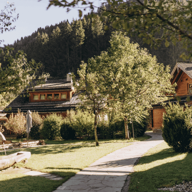 Holzlebn-Feriendorf im Tal der Almen